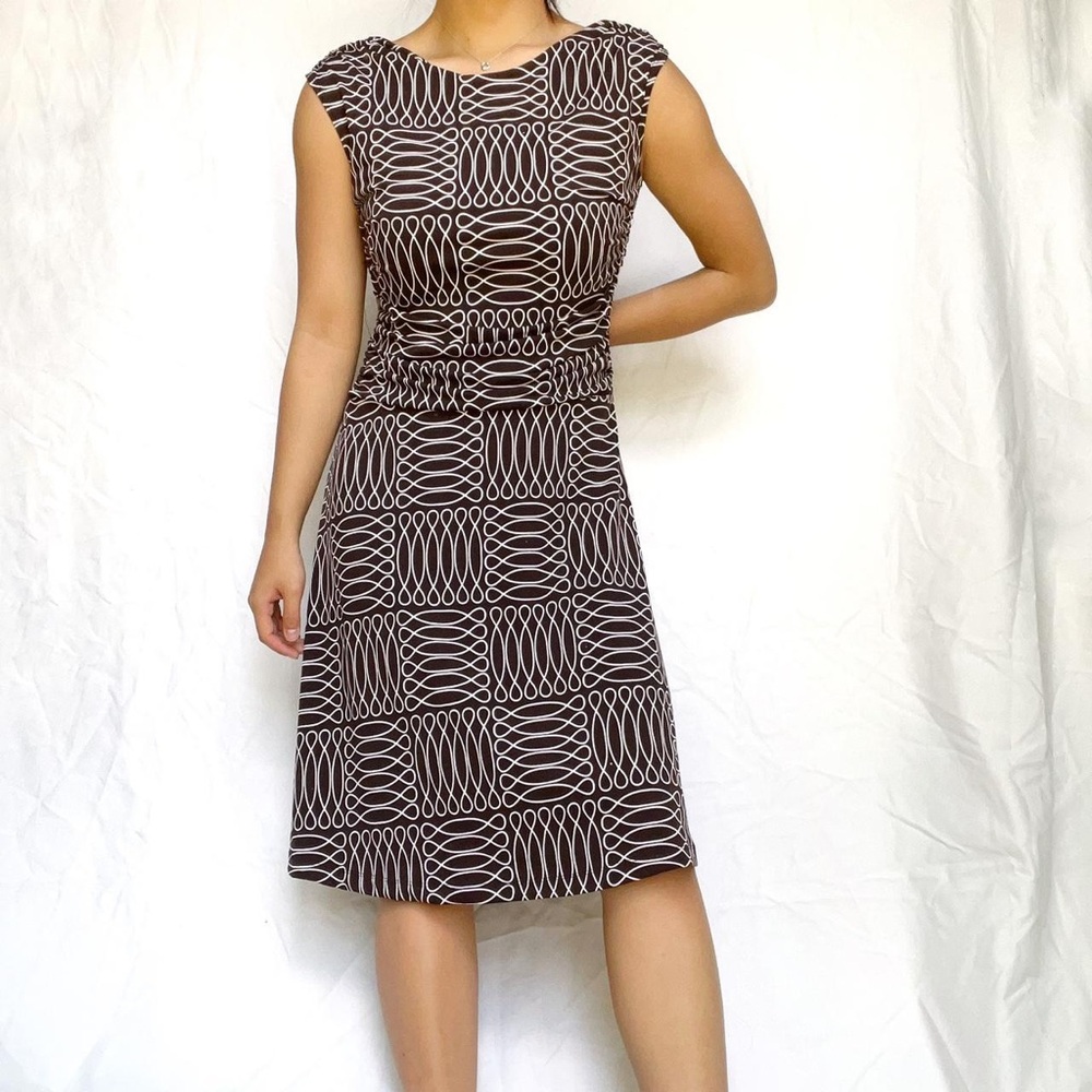 Enfocus Studio Length Stretch Travel Y2K Scoop Neck Short Sleeve Modest Dress